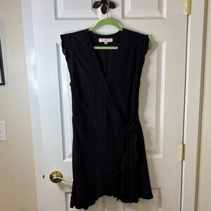 LOFT Black Ruffle Wrap Dress Romper size 6 cap Sleeves Snap Front Ruffle Hem Tie